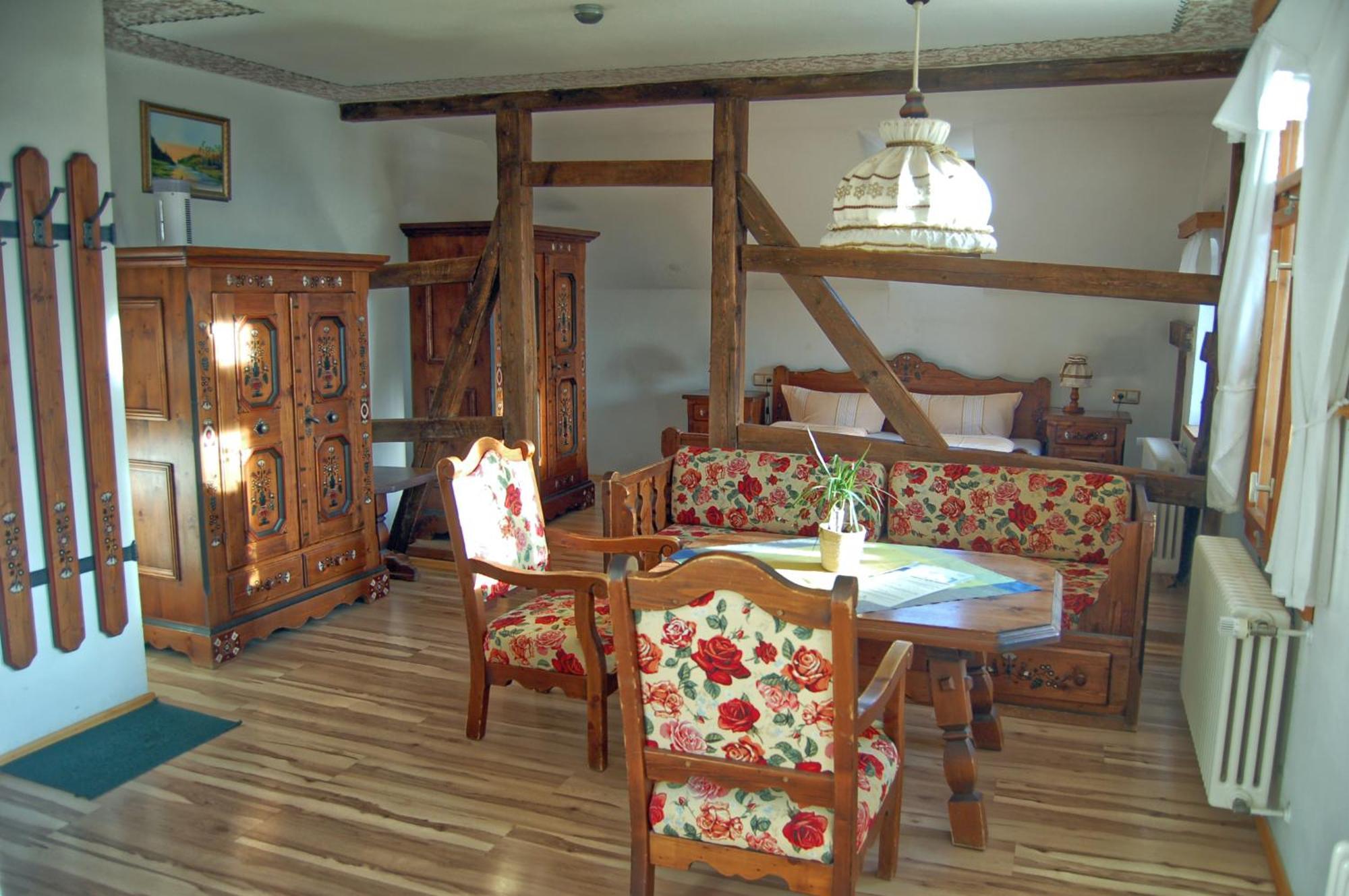 Berggasthaus & Pension Schoene Aussicht Klingenthal Bilik gambar